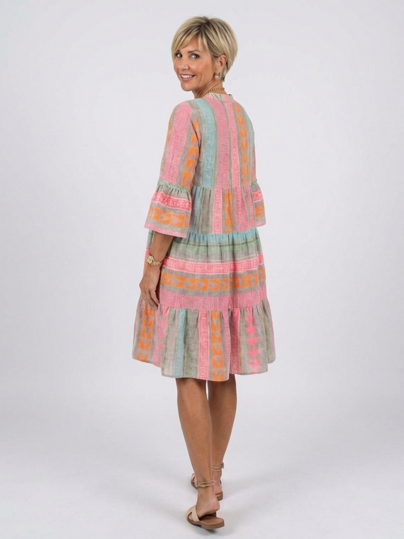 Maelle | Vestido hasta la Rodilla por Niveles con Estampado Geométrico y Escote en V