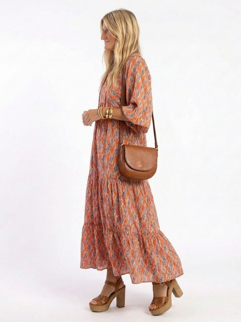 Amara | Vestido Midi con Escote en V y Estampado Geométrico por Niveles