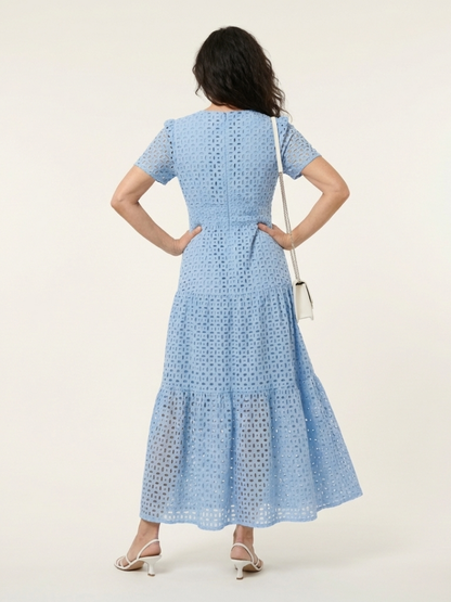 Brielle | Vestido Midi por Niveles con Escote en V y Manga Corta