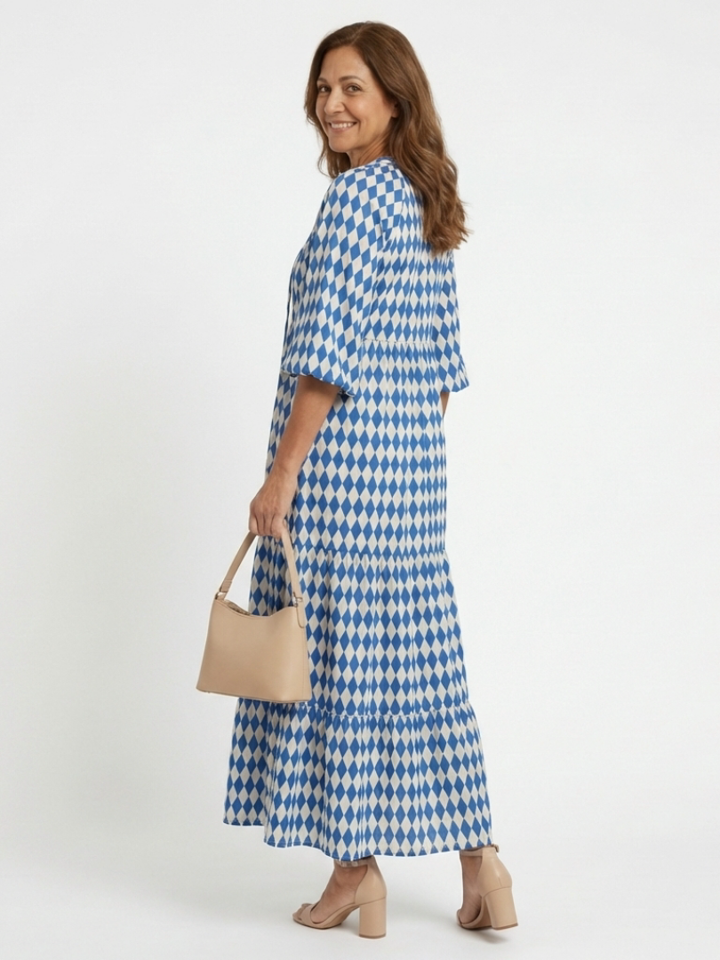 Elodie | Vestido Midi por Niveles con Estampado de Rombos