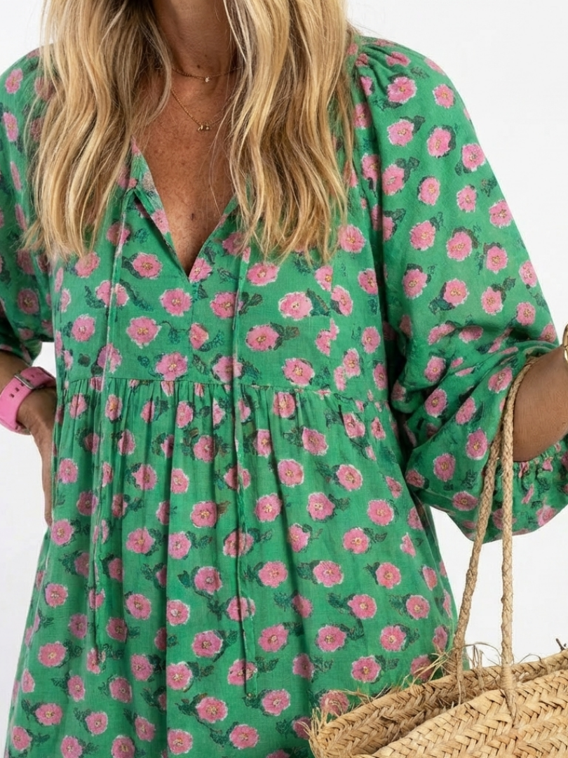 Fiora | Vestido Midi Floral por Niveles con Escote en V
