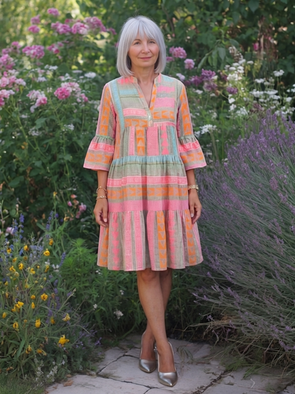 Maelle | Vestido hasta la Rodilla por Niveles con Estampado Geométrico y Escote en V