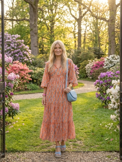 Amara | Vestido Midi con Escote en V y Estampado Geométrico por Niveles