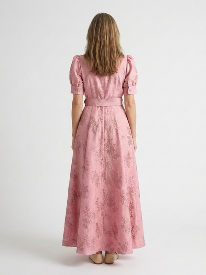 Xanthea | Vestido Camisero Maxi Floral Texturizado de Manga Corta con Cinturón